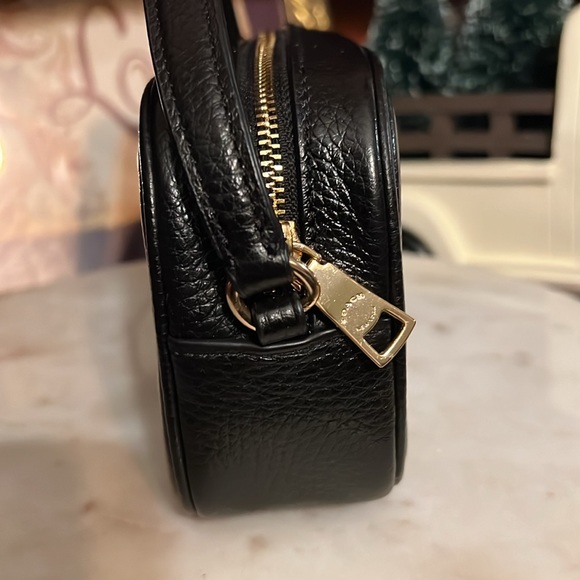 Coach Jamie Wristlet/clutch In Gold/Black Refined pebble leather NWOT - Picture 12 of 14